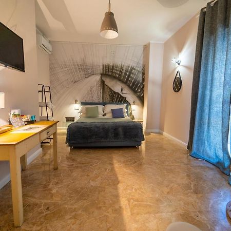 Urban Rooms Taranto Ngoại thất bức ảnh